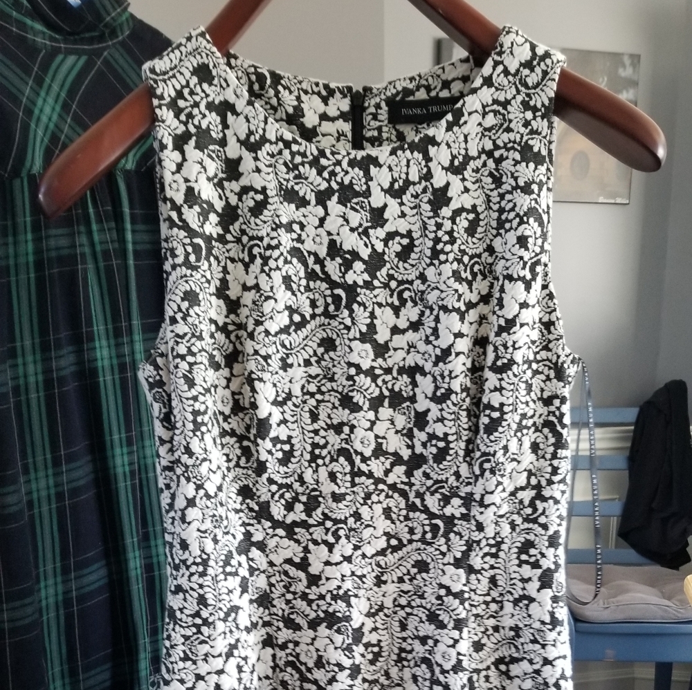Sleeveless dress.